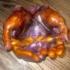 COPY - Handmade Resin Praying Hands